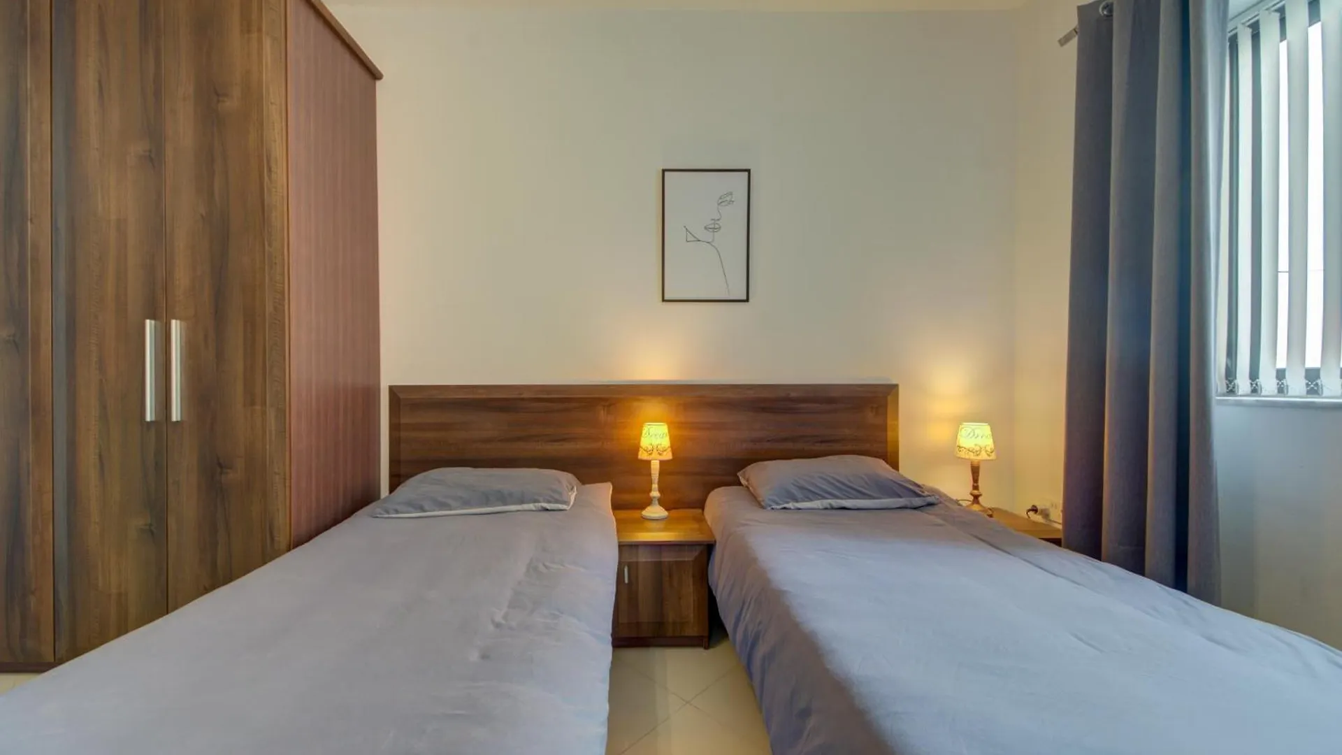 Apt San Julien Saint Julian's