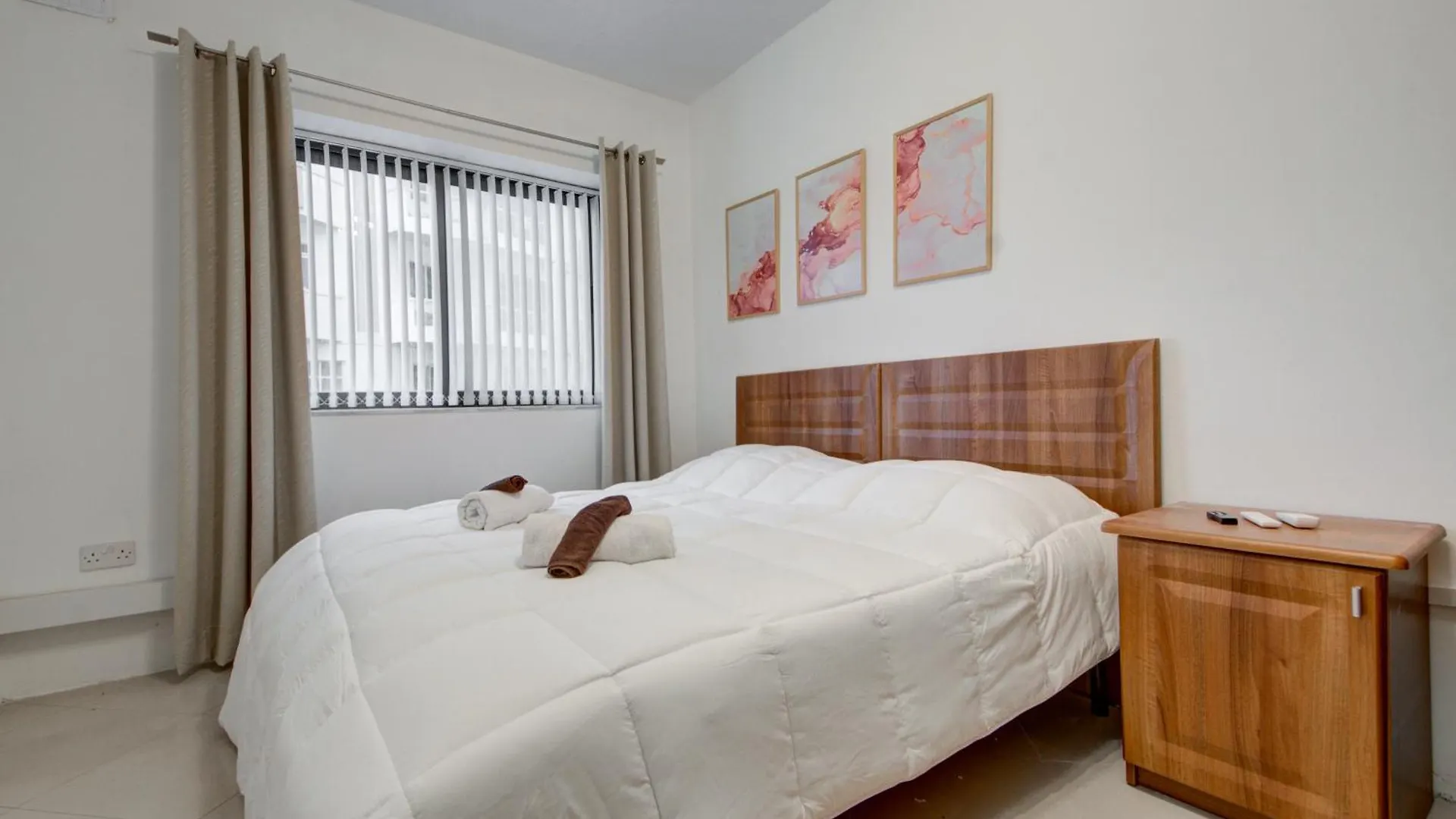 Apt San Julien Saint Julian's