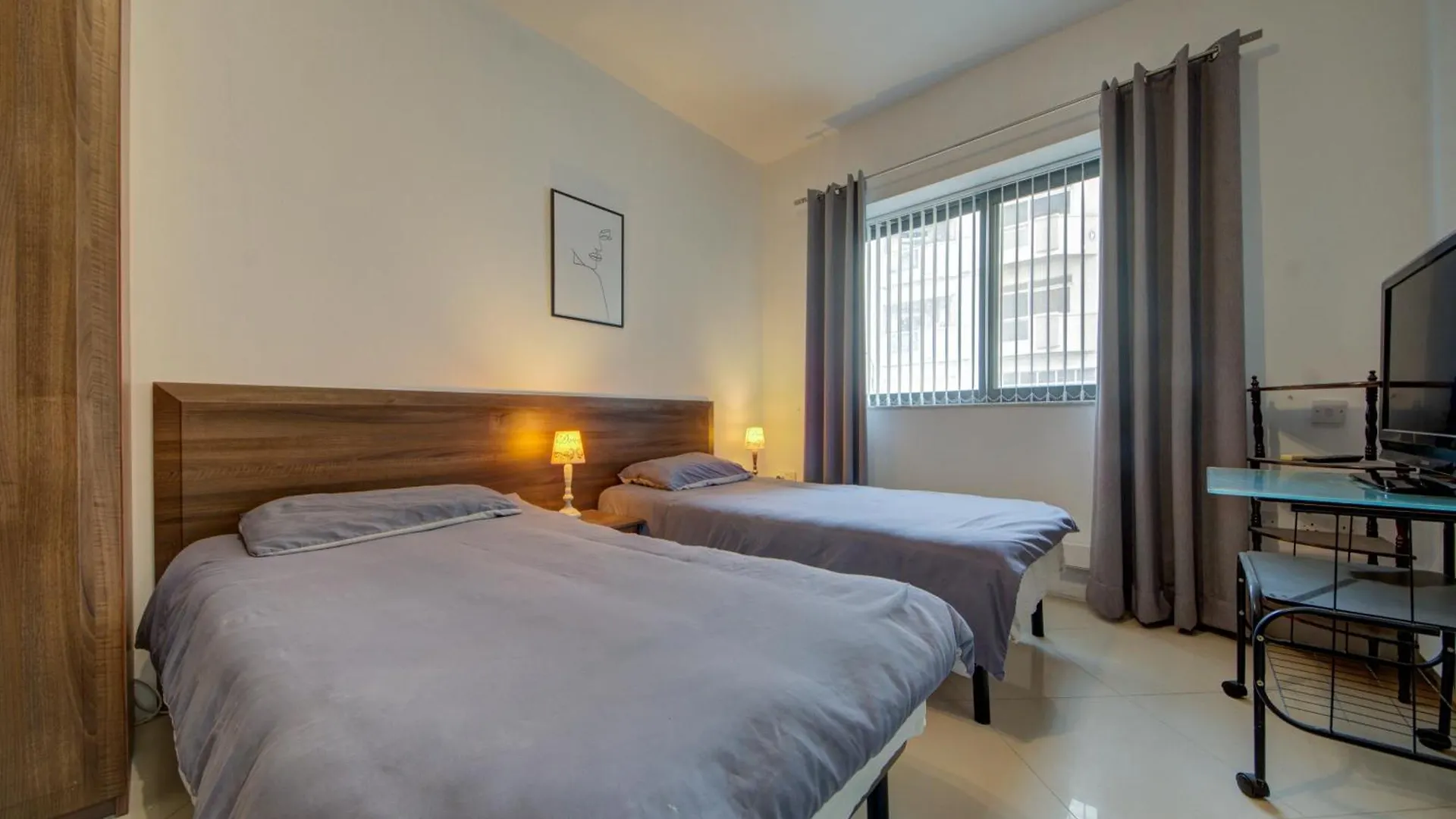 Apt San Julien Saint Julian's